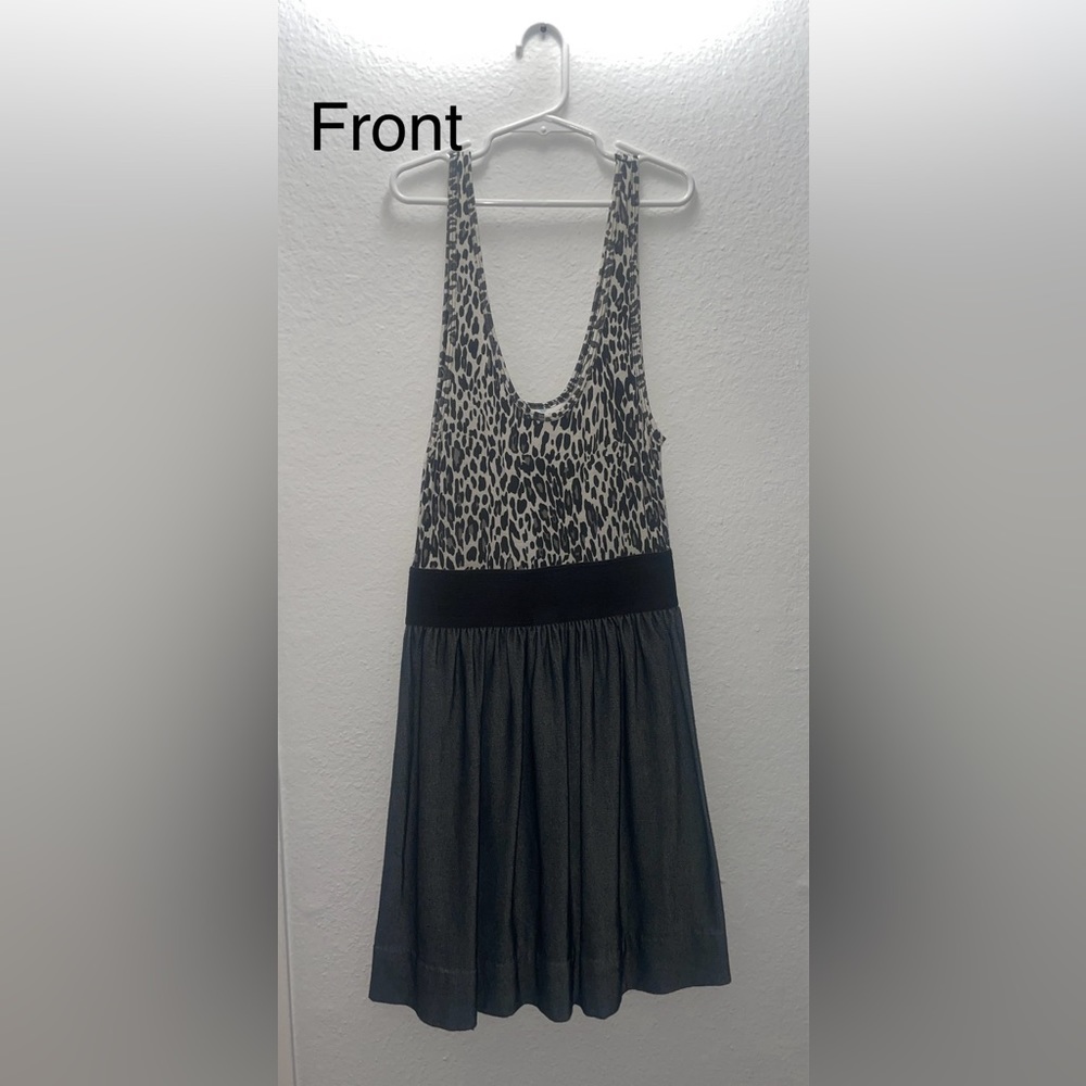 Daisy Leopard Dress Size small